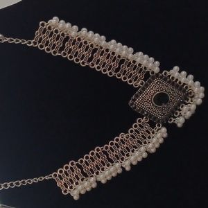 Necklace and earring set